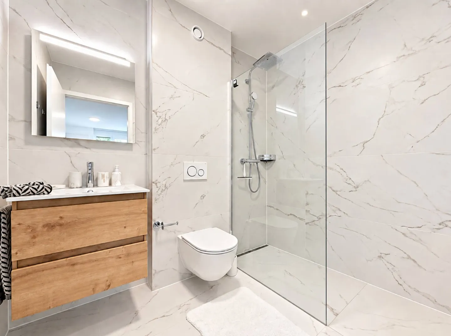 Appartement de Luxe avec Vue - Photo 7 sur 11