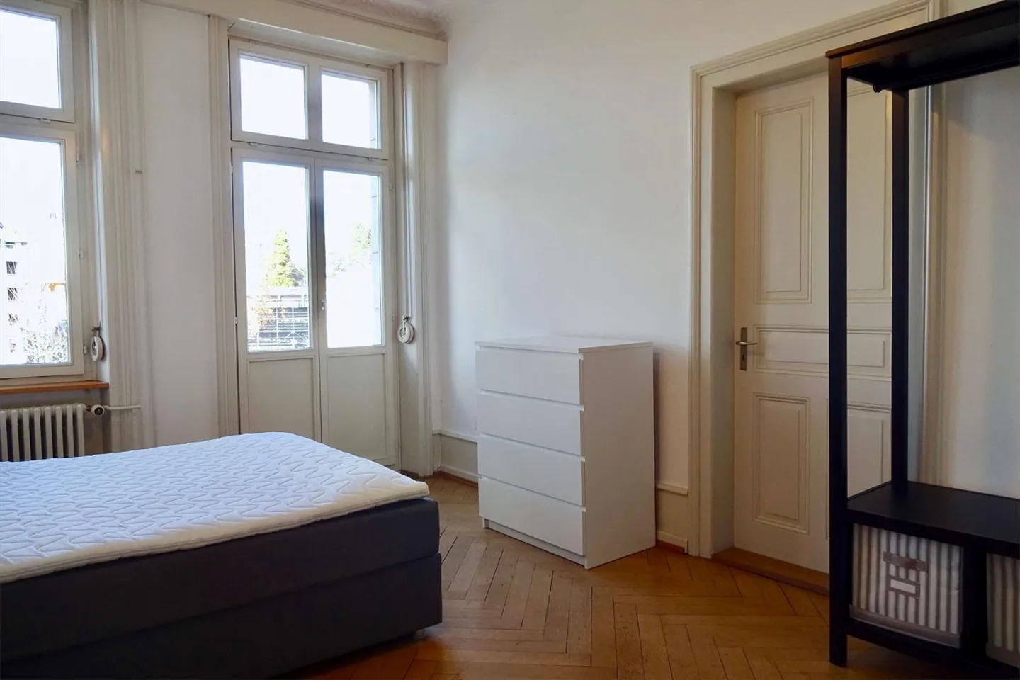 Chambre dans un colocation dans un emplacement superbe de Bâle - Photo 2 sur 10