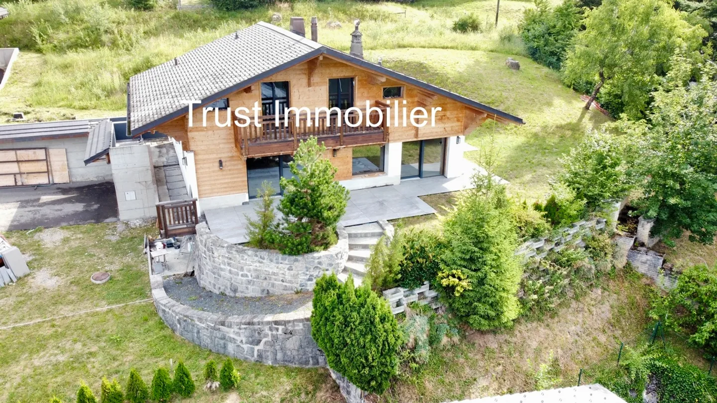 Chalet rénové avec vue montagne - Photo 15 sur 16