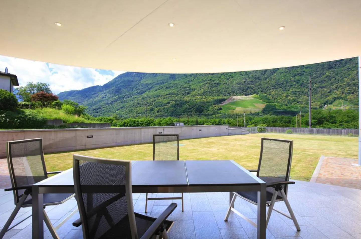 Votre paradis privé : villa luxueuse avec piscine intérieure et jardin de rêve - Photo 16 sur 17