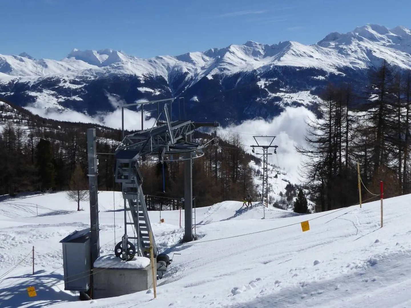 Appartamento ristrutturato di alta qualità con charme alpino in posizione centrale - Foto 26 di 27