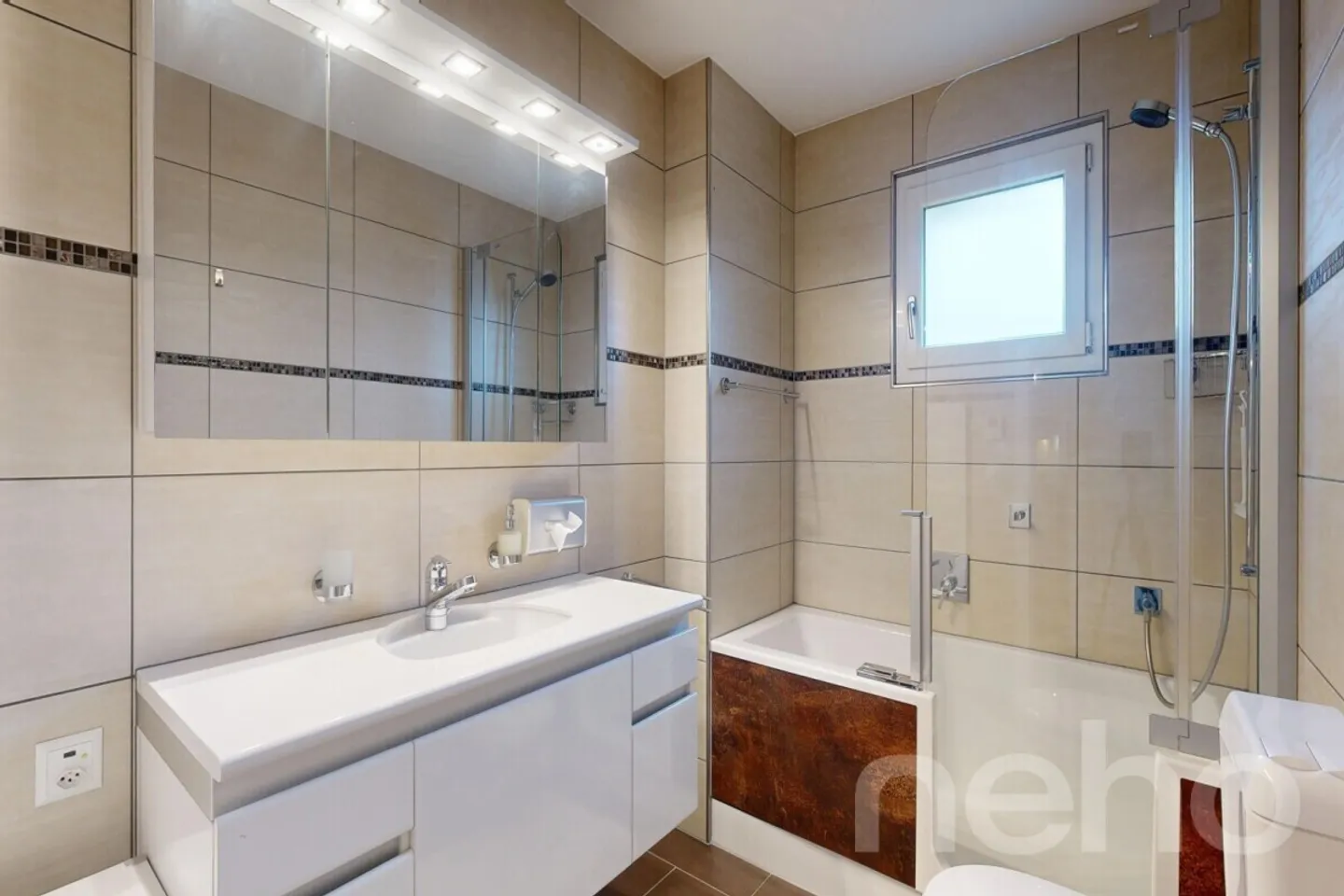 In the heart of Marly: Bright 4.5 rooms with a beautiful unobstructed view - Photo 10 of 12