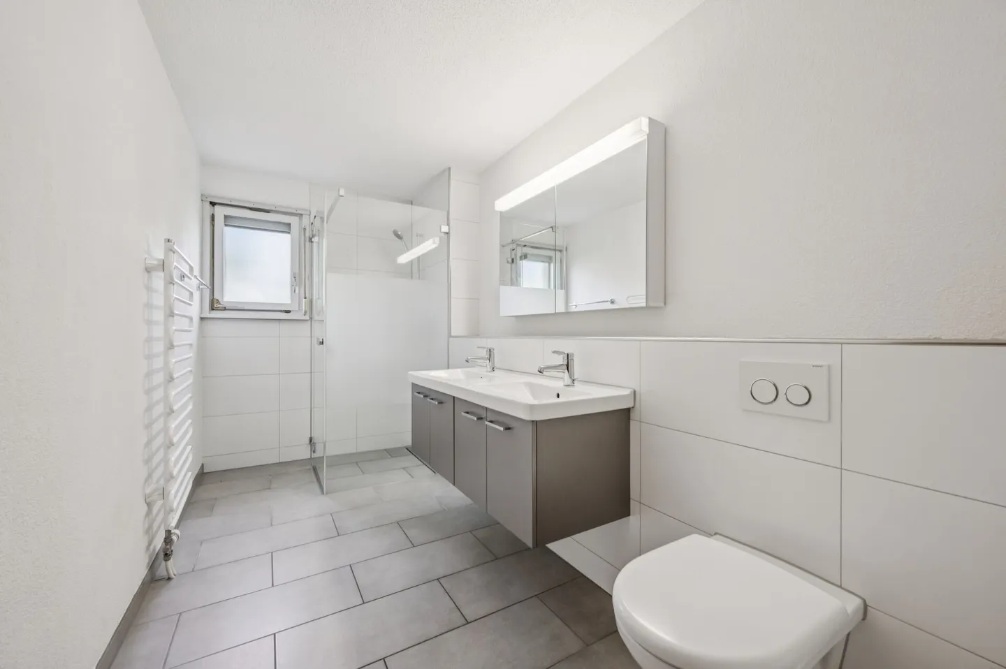 Charming 5.5-Room Single-Family House with Scenic Views and Garden Idyl - Photo 7 of 13