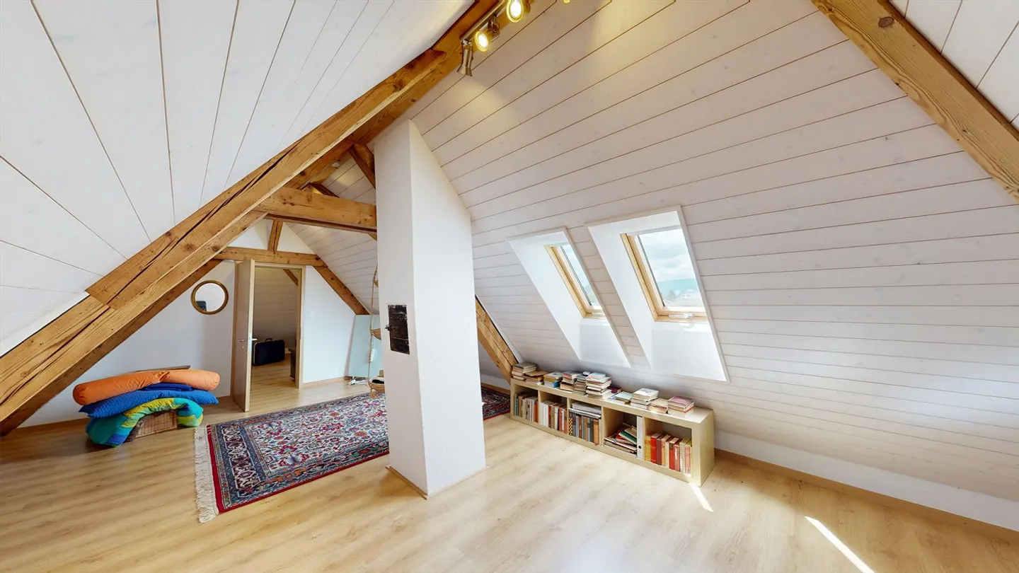 Incantevole appartamento duplex in una posizione centrale e tranquilla a Lyss - Foto 6 di 14