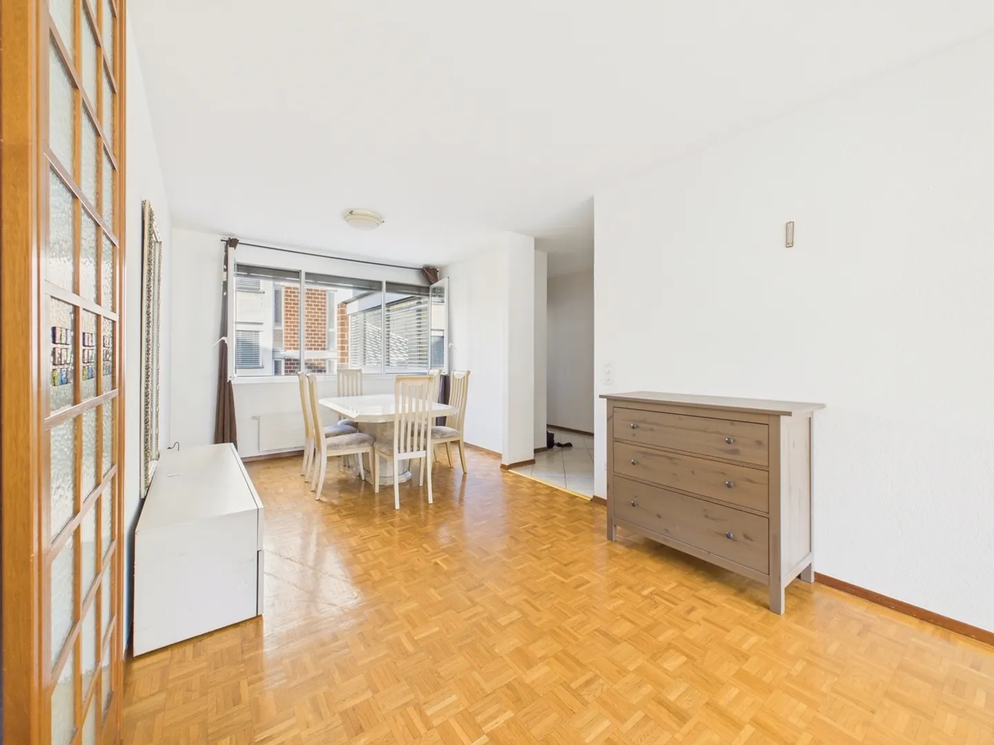 Appartement lumineux de 3,5 pièces au cœur de Chiasso - Photo 4 sur 12