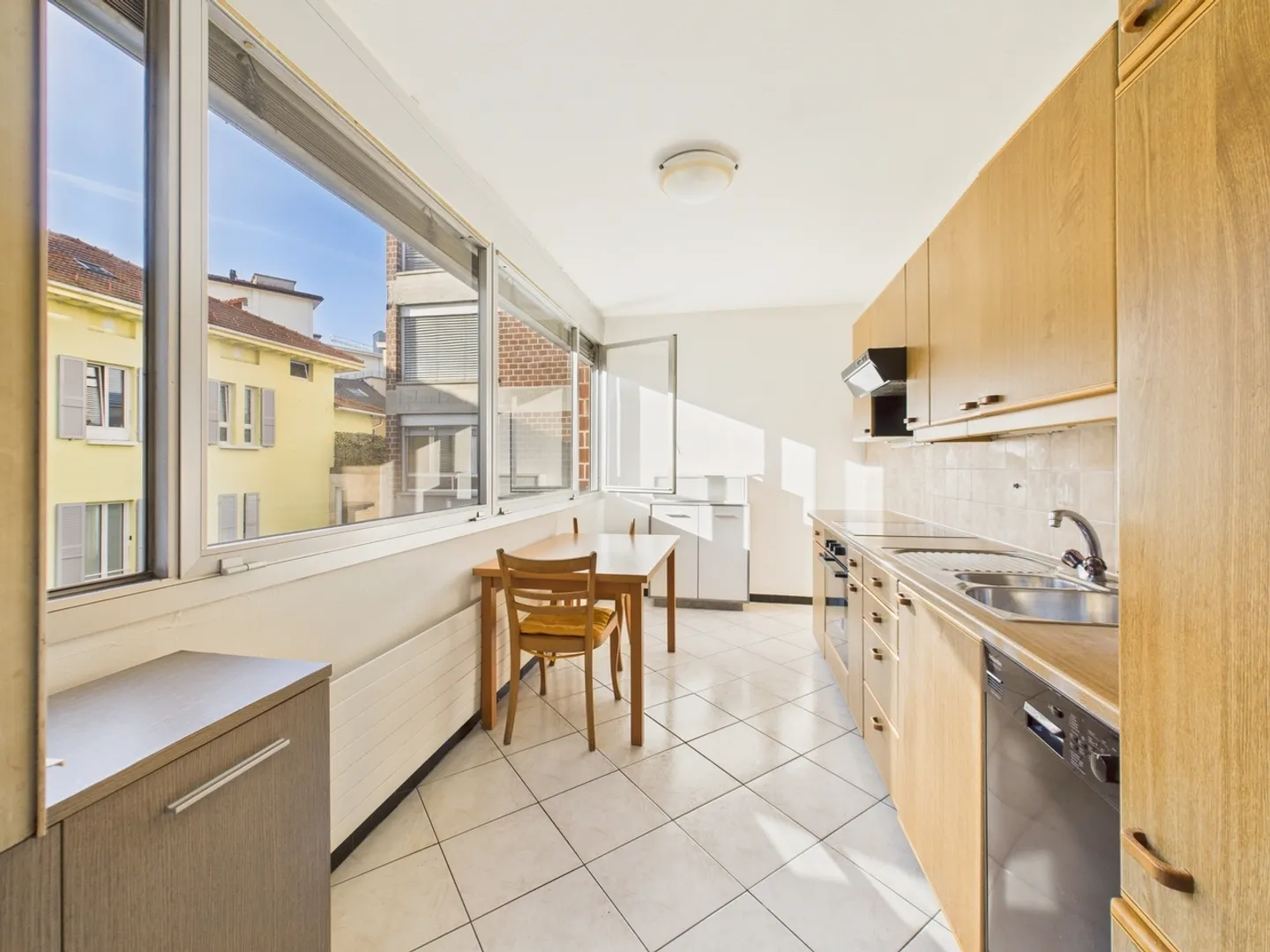 Appartement lumineux de 3,5 pièces au cœur de Chiasso - Photo 5 sur 12