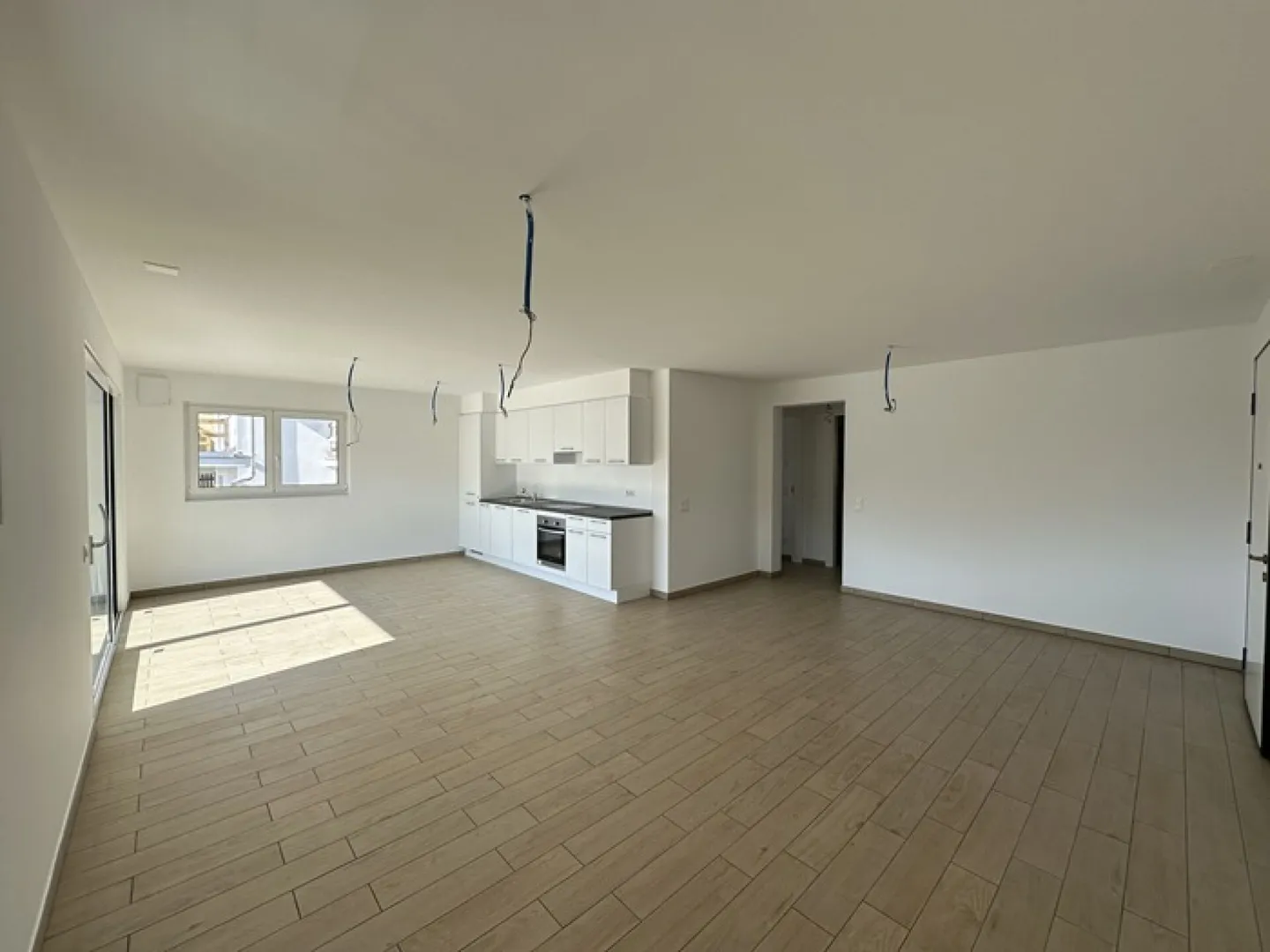 Modern und helles 3.5-Zimmer-Apartment im letzten Stock - Foto 1 von 12