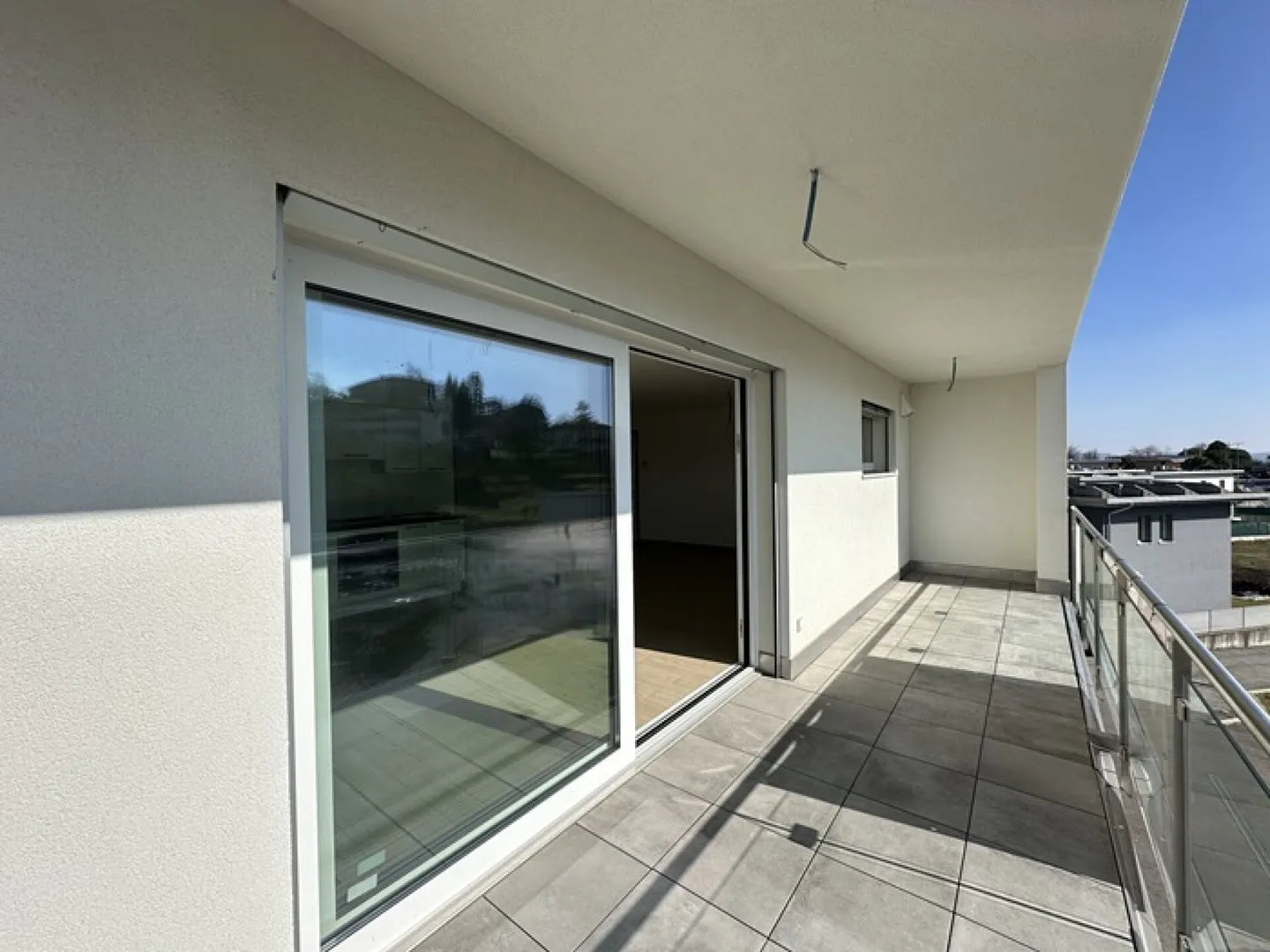 Modern und helles 3.5-Zimmer-Apartment im letzten Stock - Foto 5 von 12