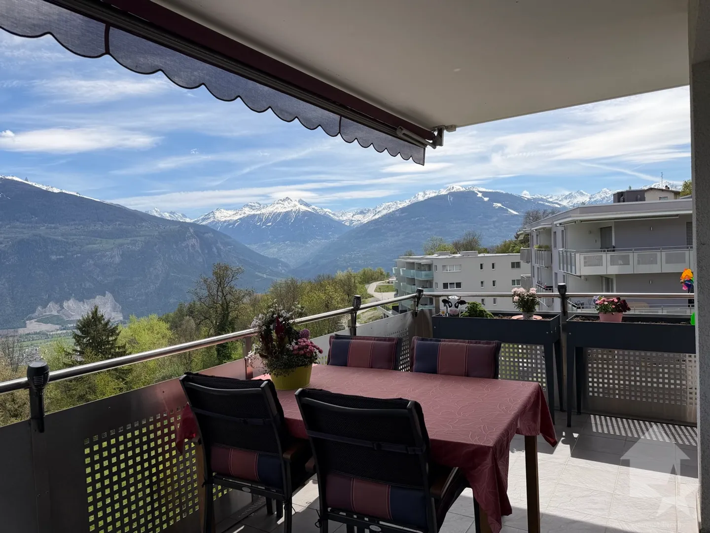Appartement Charmant avec Vue Alpine - Photo 1 sur 34