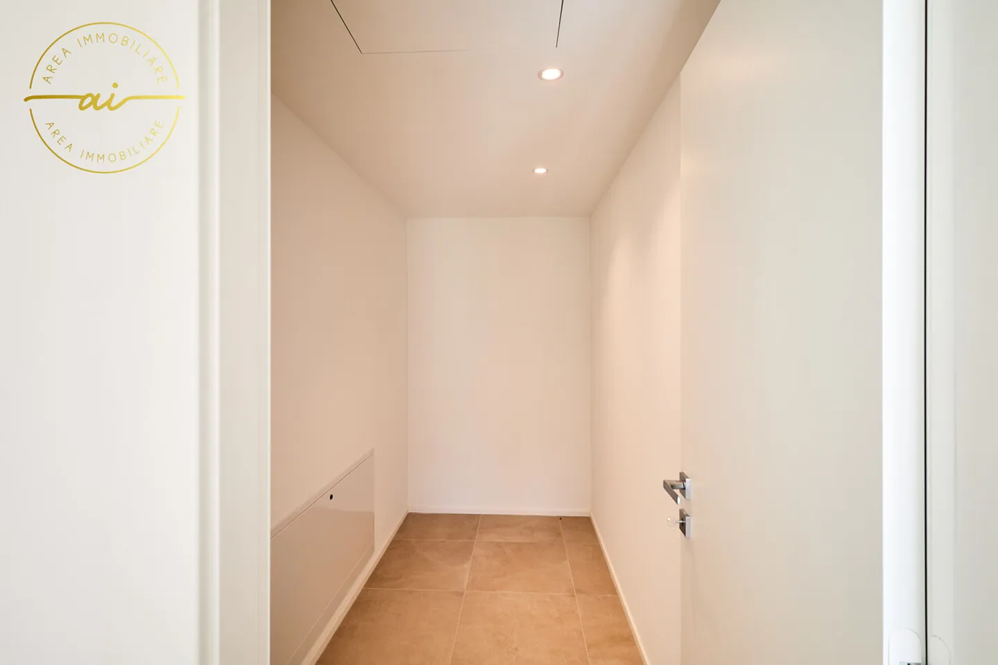 ELEGANTE 2.5 ZIMMER NEUBAU MIT GARTEN - Foto 11 von 12