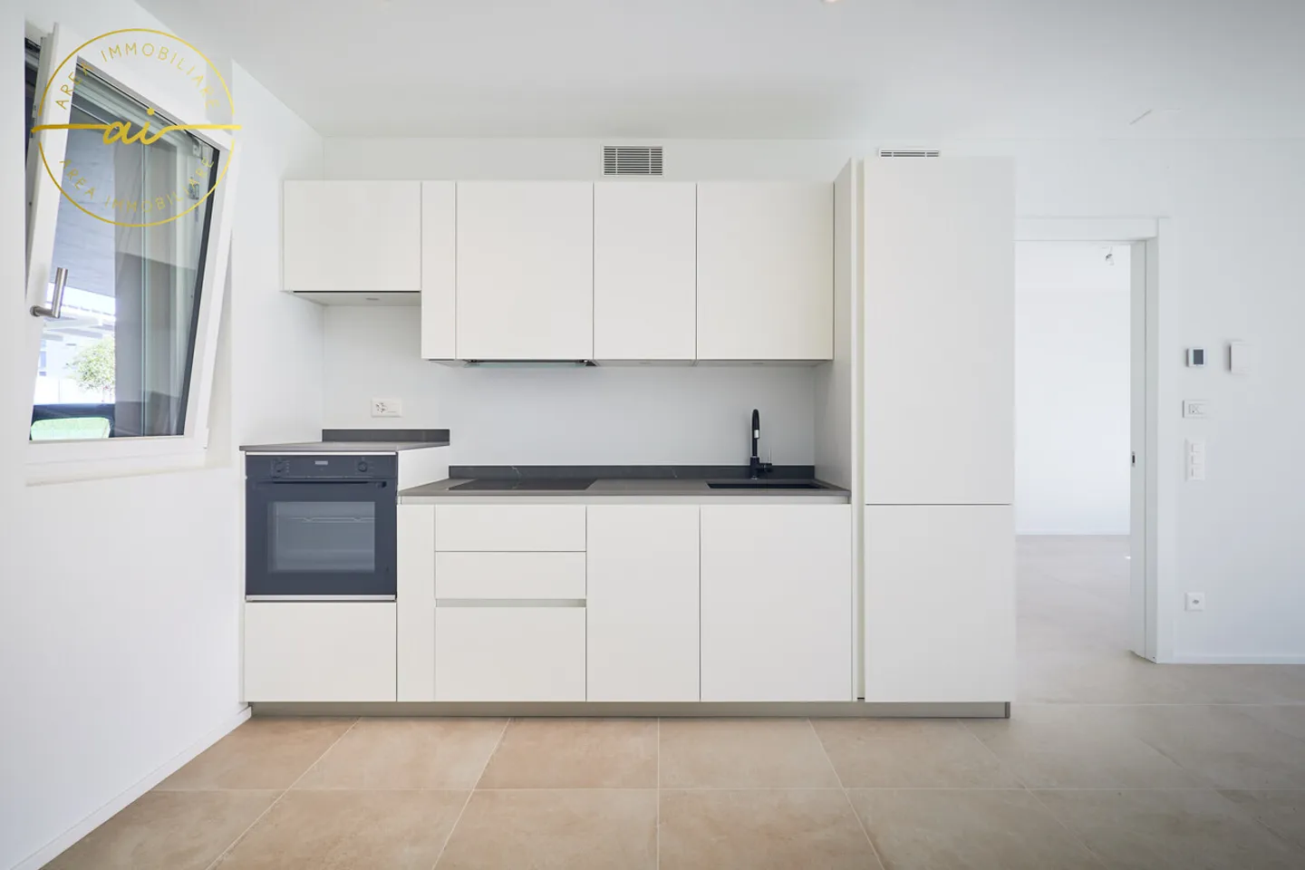 ELEGANTE 2.5 ZIMMER NEUBAU MIT GARTEN - Foto 4 von 12