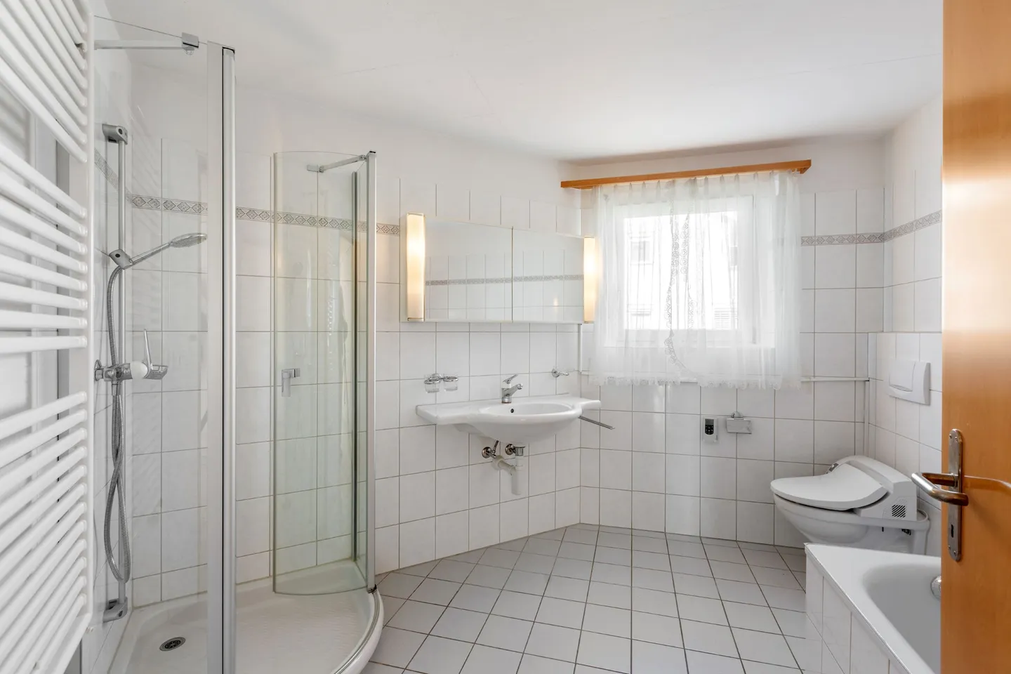 Appartamento spazioso 3.5 locali - Foto 3 di 5