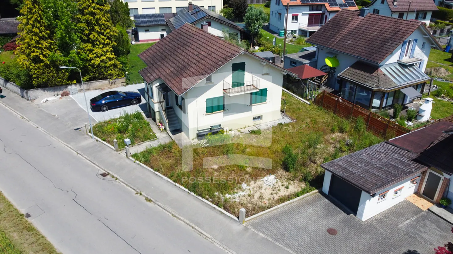 Freistehendes Einfamilienhaus mit Charme in Studen BE – frisch renoviert & familienfreundlich - Foto 6 von 19