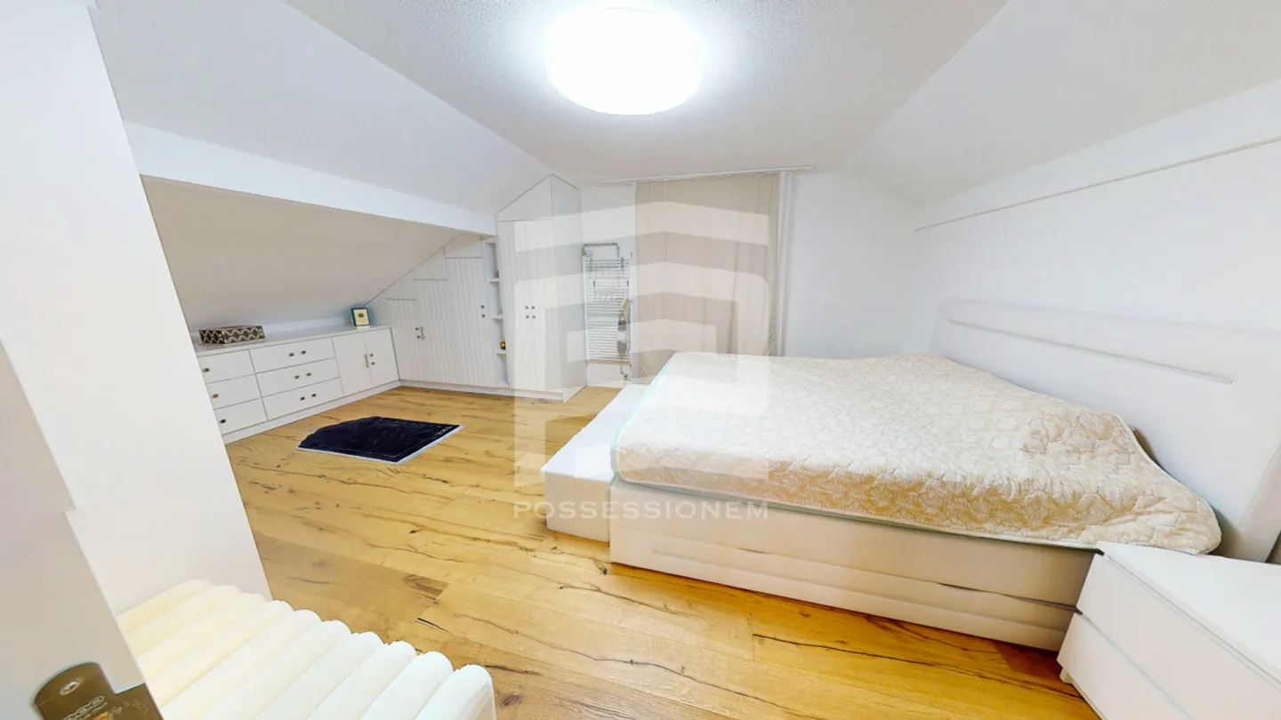 Freistehendes Einfamilienhaus mit Charme in Studen BE – frisch renoviert & familienfreundlich - Foto 11 von 19