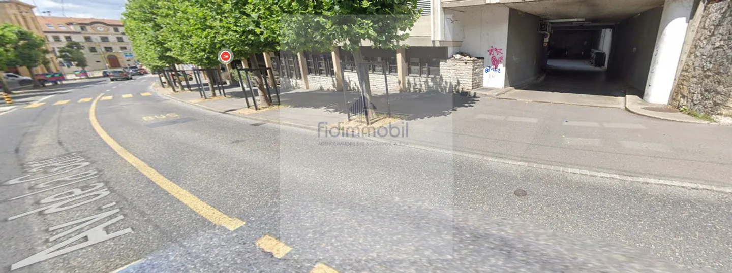 Places de parc intérieures - Photo 1 sur 1