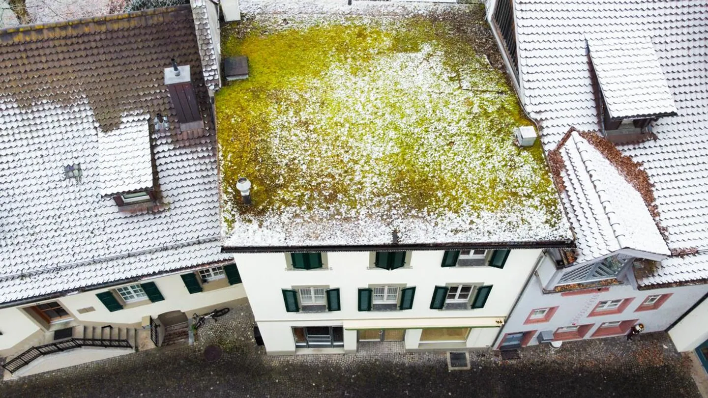 Multi-family house with commercial space in the best old town location of Zofingen - Photo 6 of 12