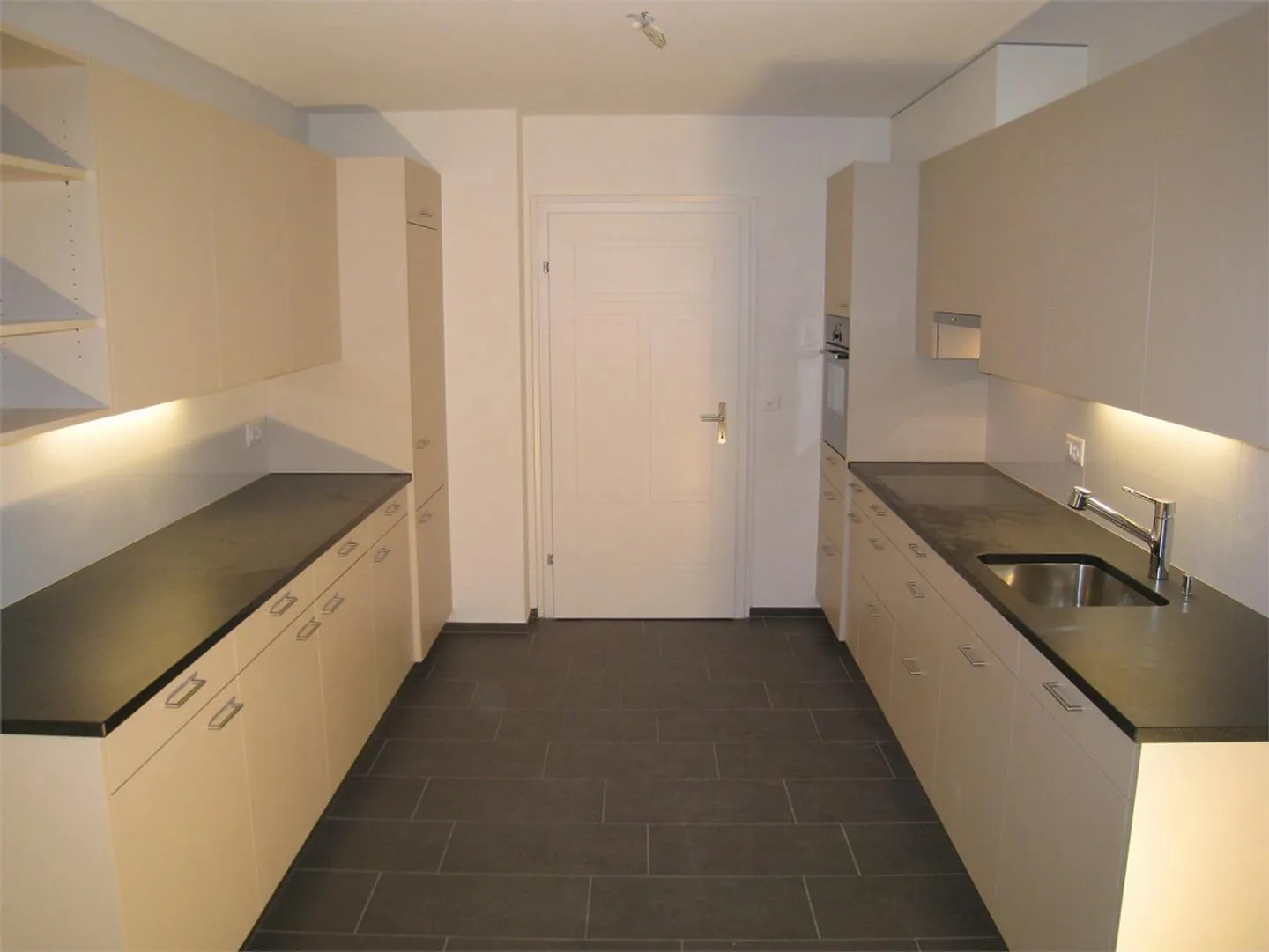 Completely Renovated 4.5-Room Art Nouveau Apartment - 4th Floor - Photo 6 of 30