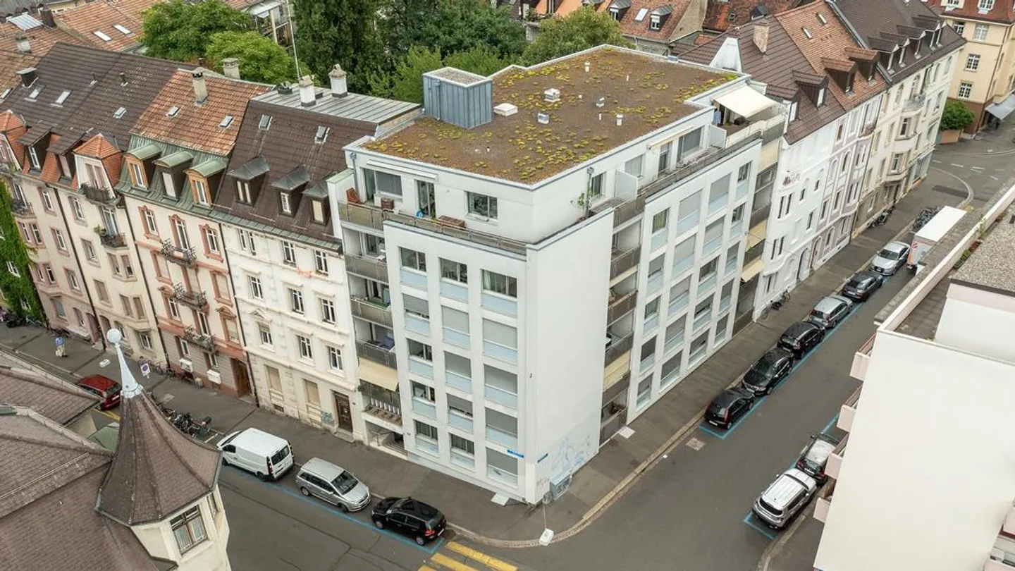 Appartement lumineux et spacieux de 3 pièces dans le quartier de St. Johann - Photo 1 sur 9