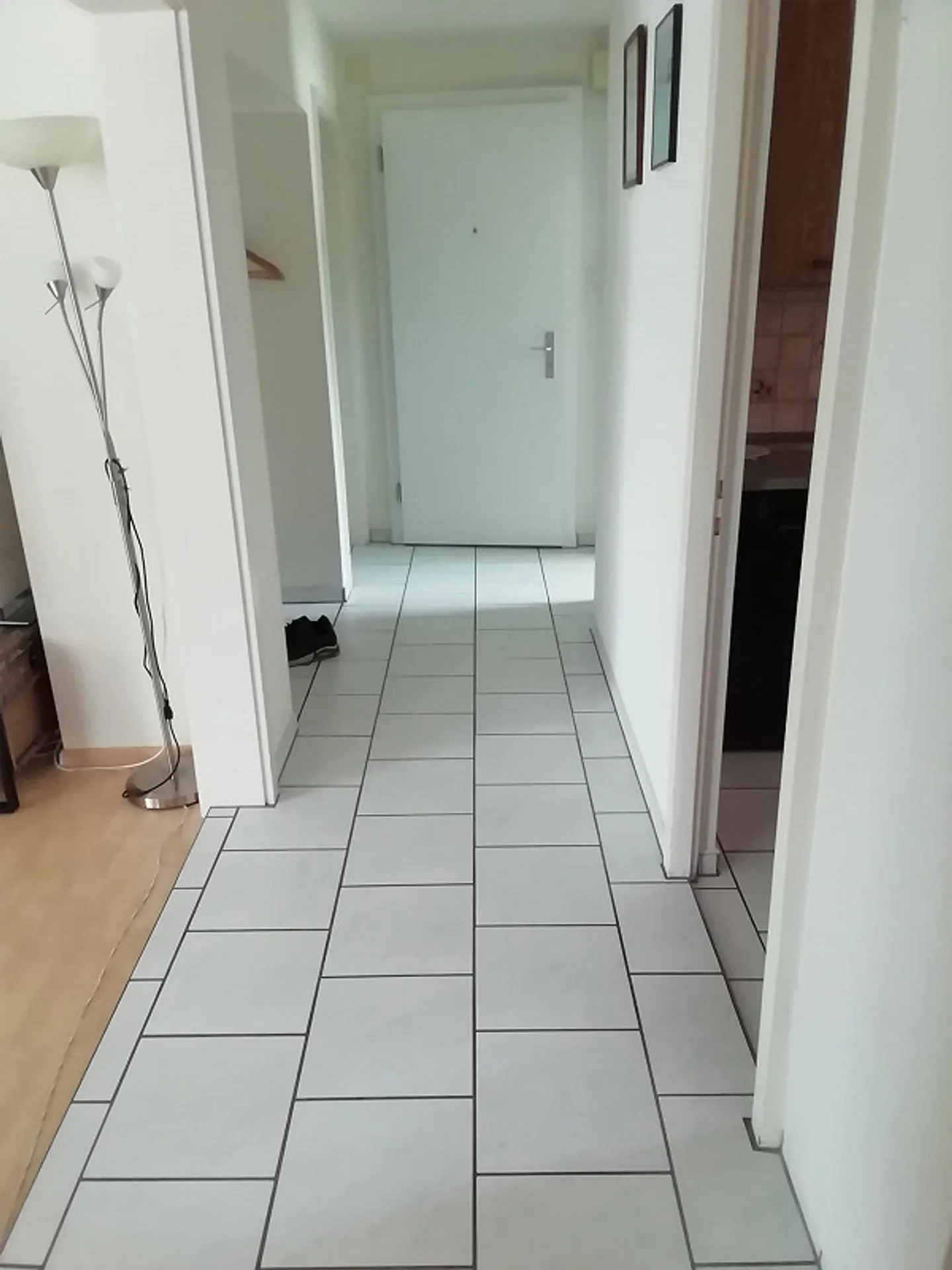 Appartamento conveniente di 4½ stanze vicino alla città vecchia di Costanza e alla Bodenseearena - Foto 3 di 17