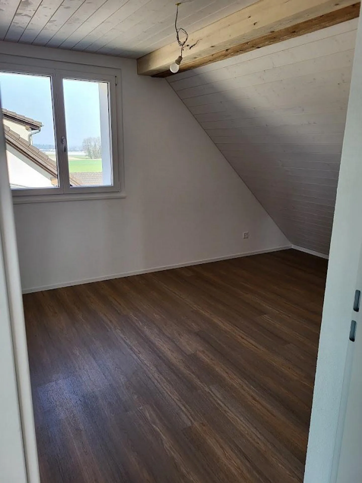 3 1/2-Room Attic Apartment - Photo 7 of 9