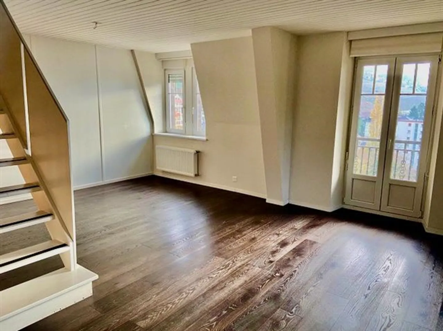 Charming Maisonette in a Classic Building - Photo 2 of 8