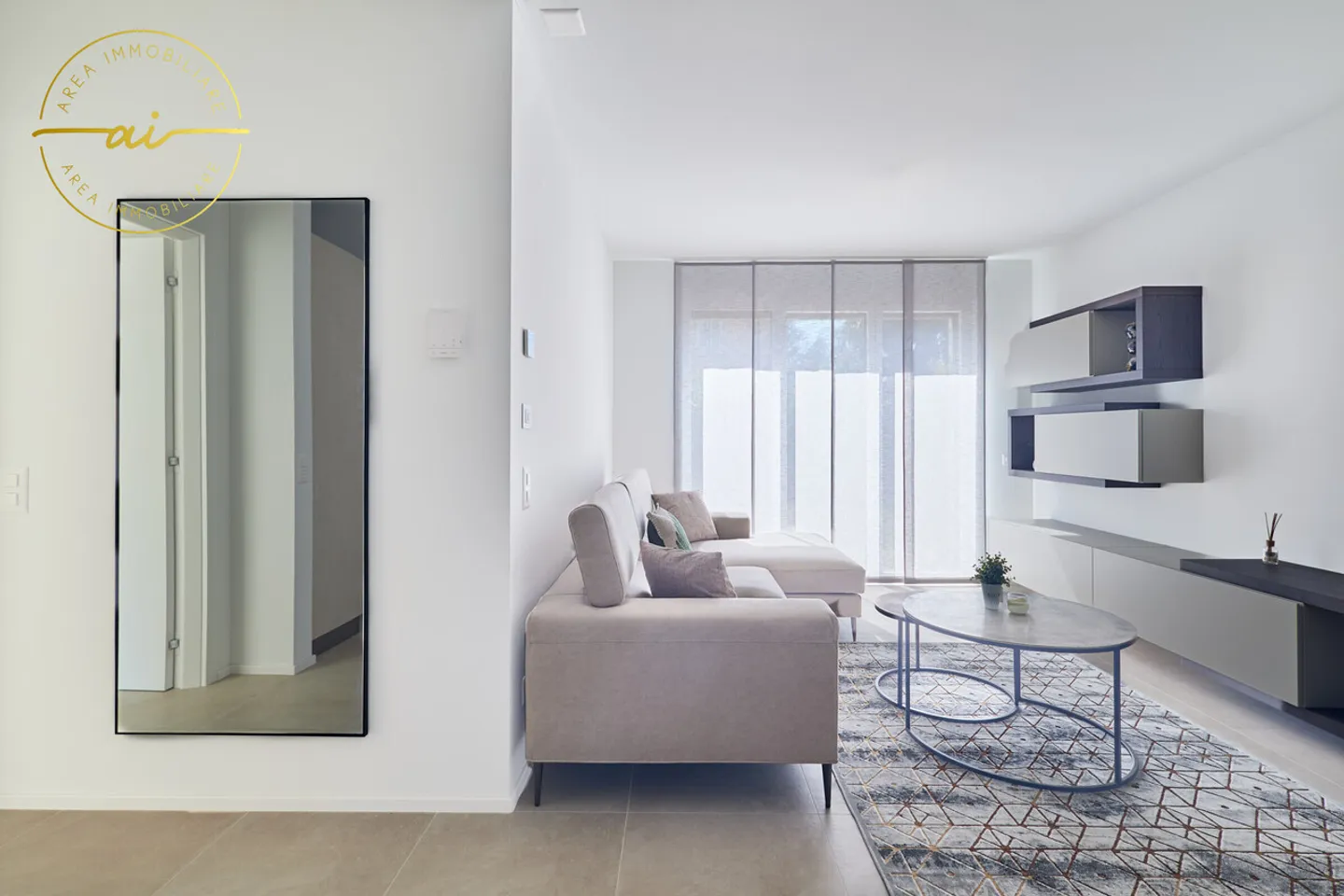 GERÄUMIGE 4.5 ZIMMER MIT GARTEN IN ELEGANTER WOHNANLAGE - Foto 8 von 13