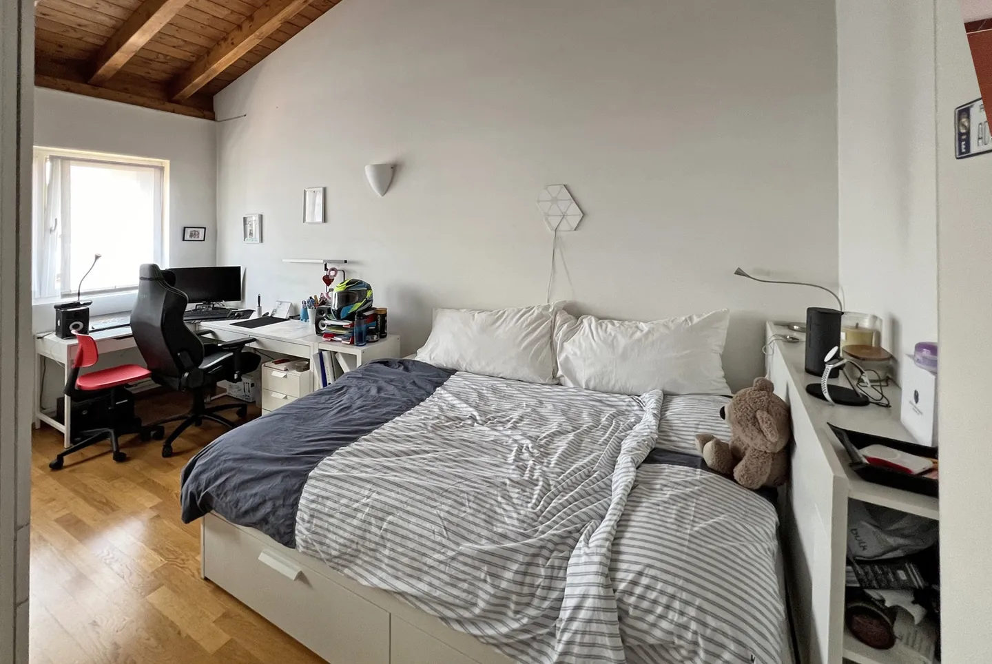 WONDERFUL AND LARGE ATTIC 8.5 ROOMS IN LAMONE - Photo 8 of 11