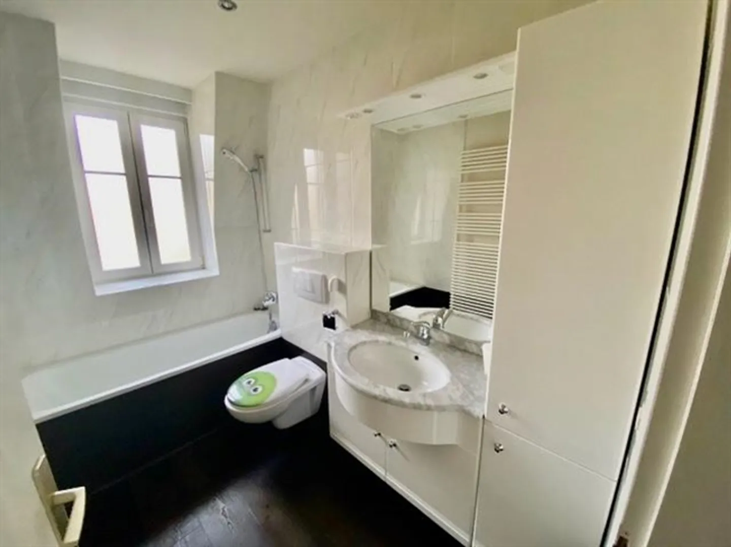 Charming Maisonette in a Classic Building - Photo 7 of 8