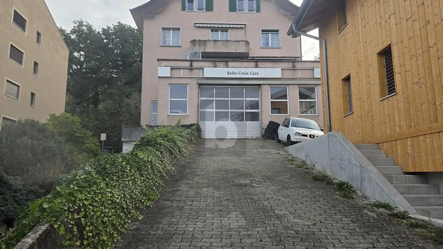 Garage automobile avec showroom - Photo 5 sur 6