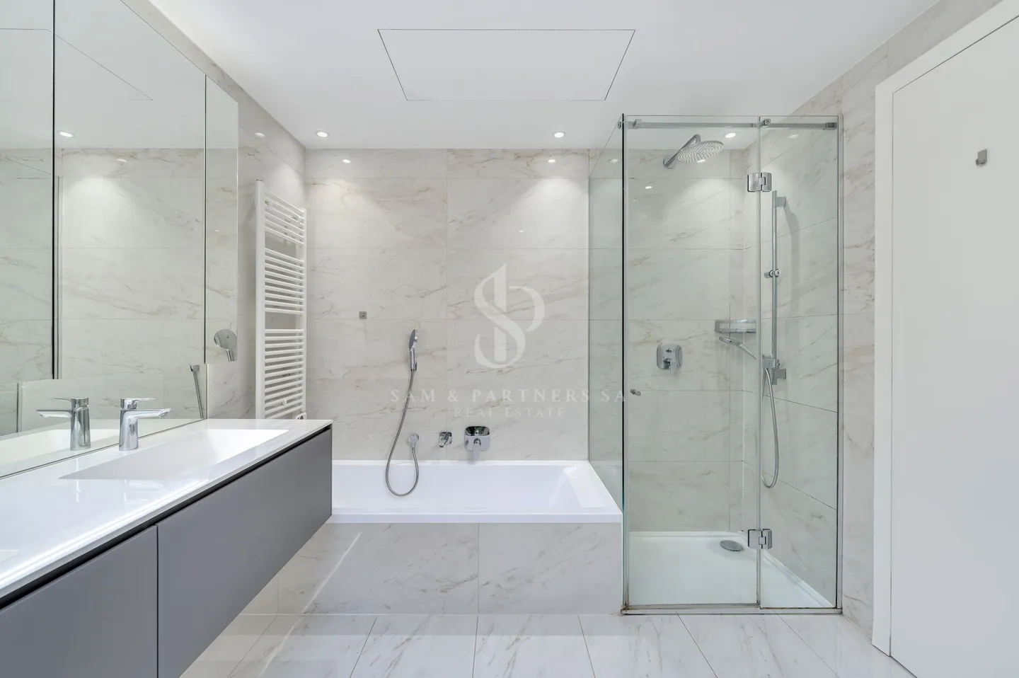 Privatsphäre und Komfort - Foto 15 von 18