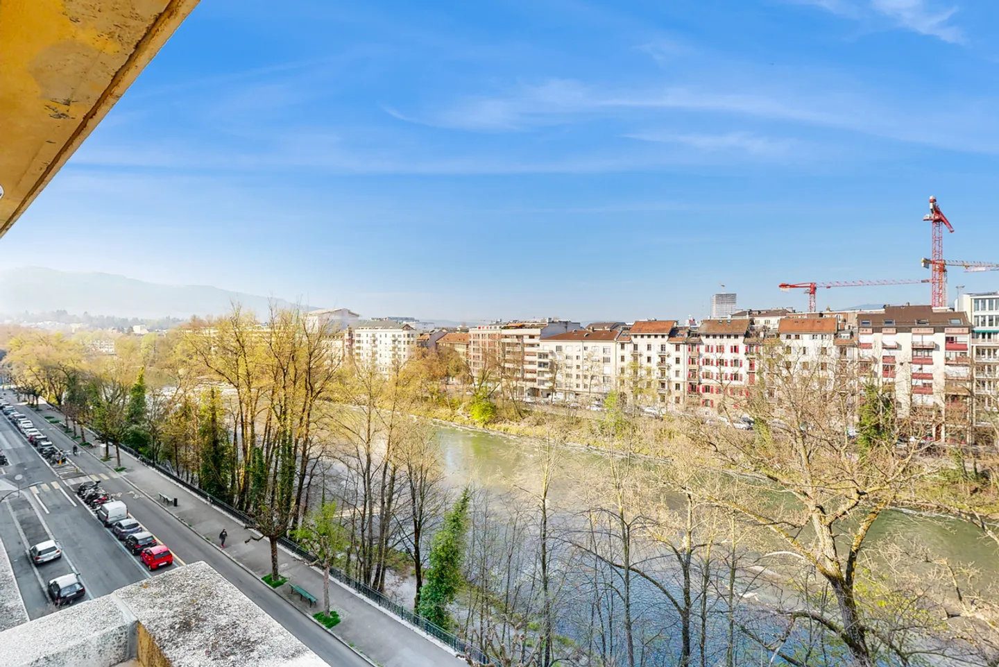 Prendi quota sovrastando i moli dell'Arve! - Foto 10 di 10