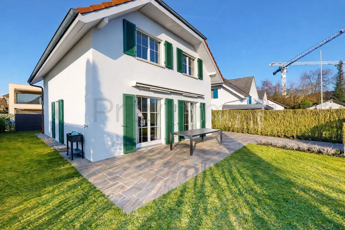 A House to Arrive – Well-kept, Sunny and Family-Friendly - Photo 3 of 13