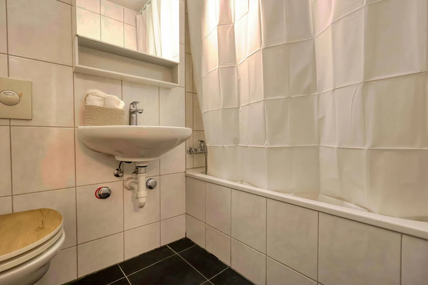 Coliving moderne dans le quartier animé de Zurich Oerlikon - Photo 9 sur 17