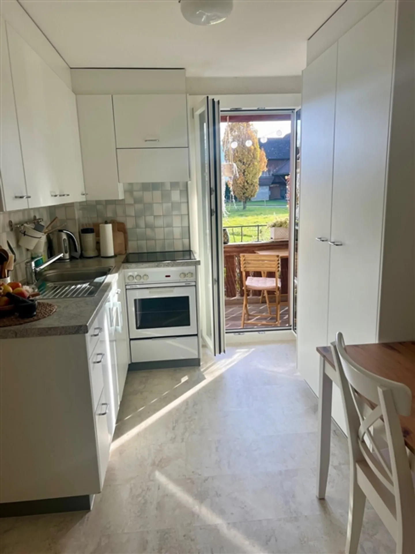 «2½ ZI-WOHNUNG IN KIESEN (BE), MÖBLIERT, TEMPORÄR» - Foto 2 von 4