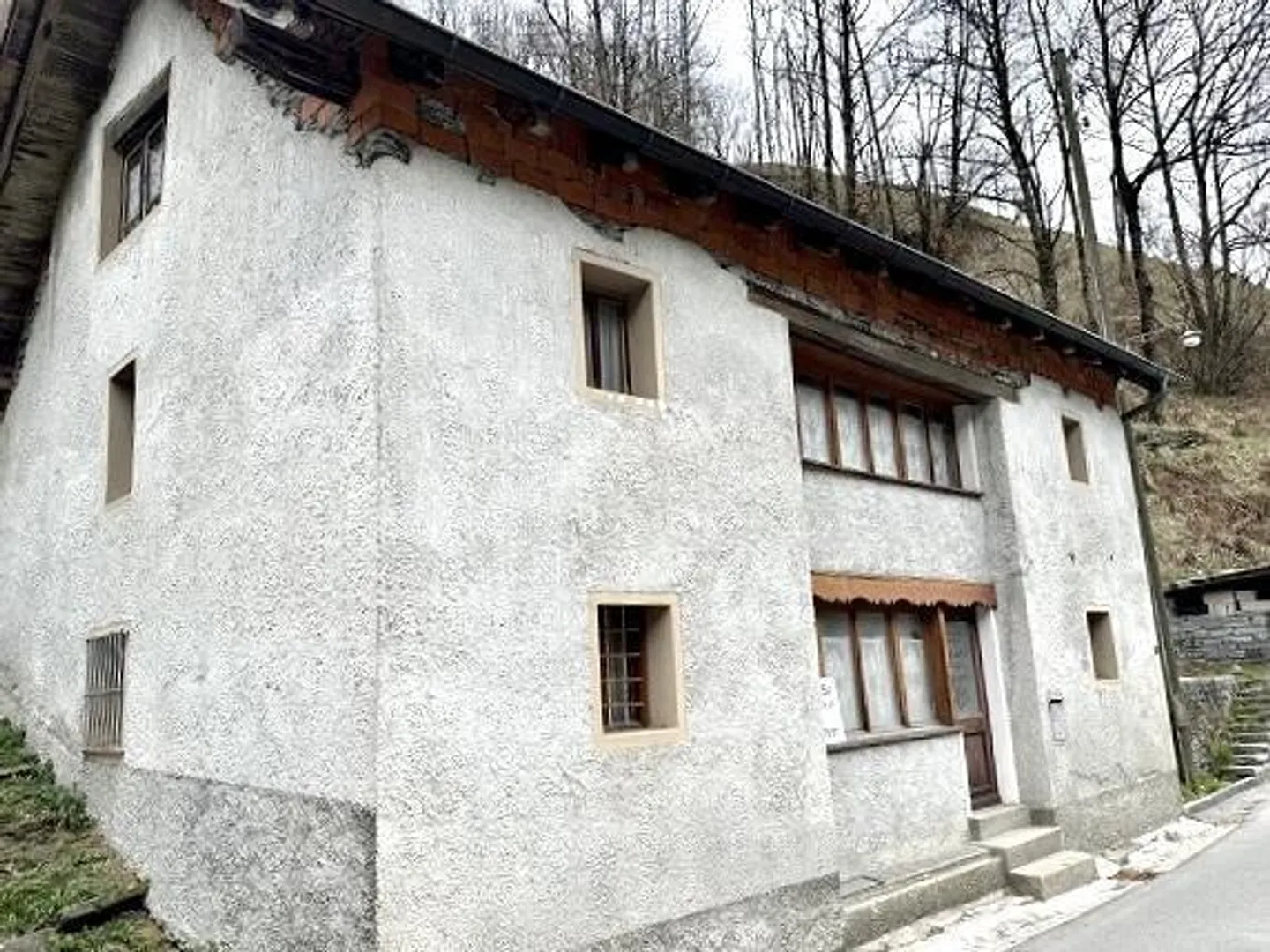 5 1/2-Room Single-Family House with Garden Seating Area - Photo 2 of 31