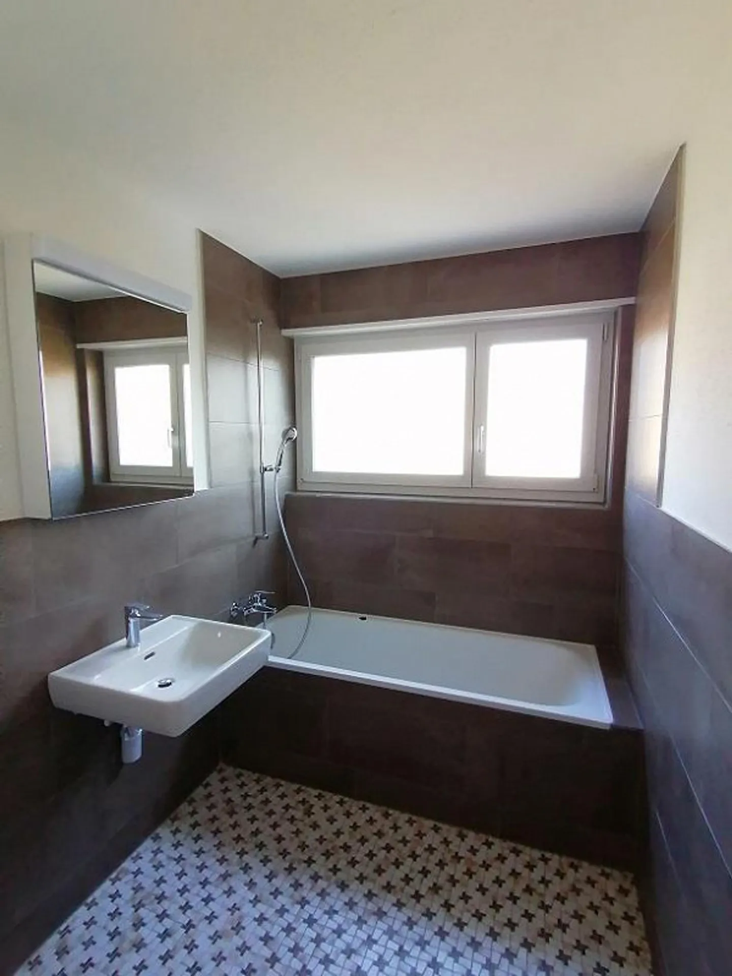 Appartement confortable de 4,5 pièces à Robenhausen - Photo 2 sur 6