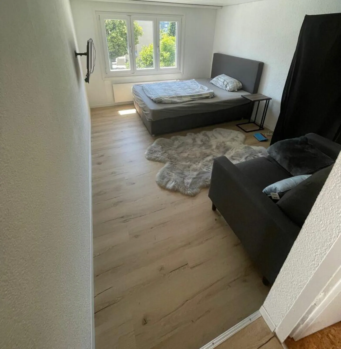 Gemütliche 1.5 Zi-Dachwohnung zu vermieten - Foto 1 von 6