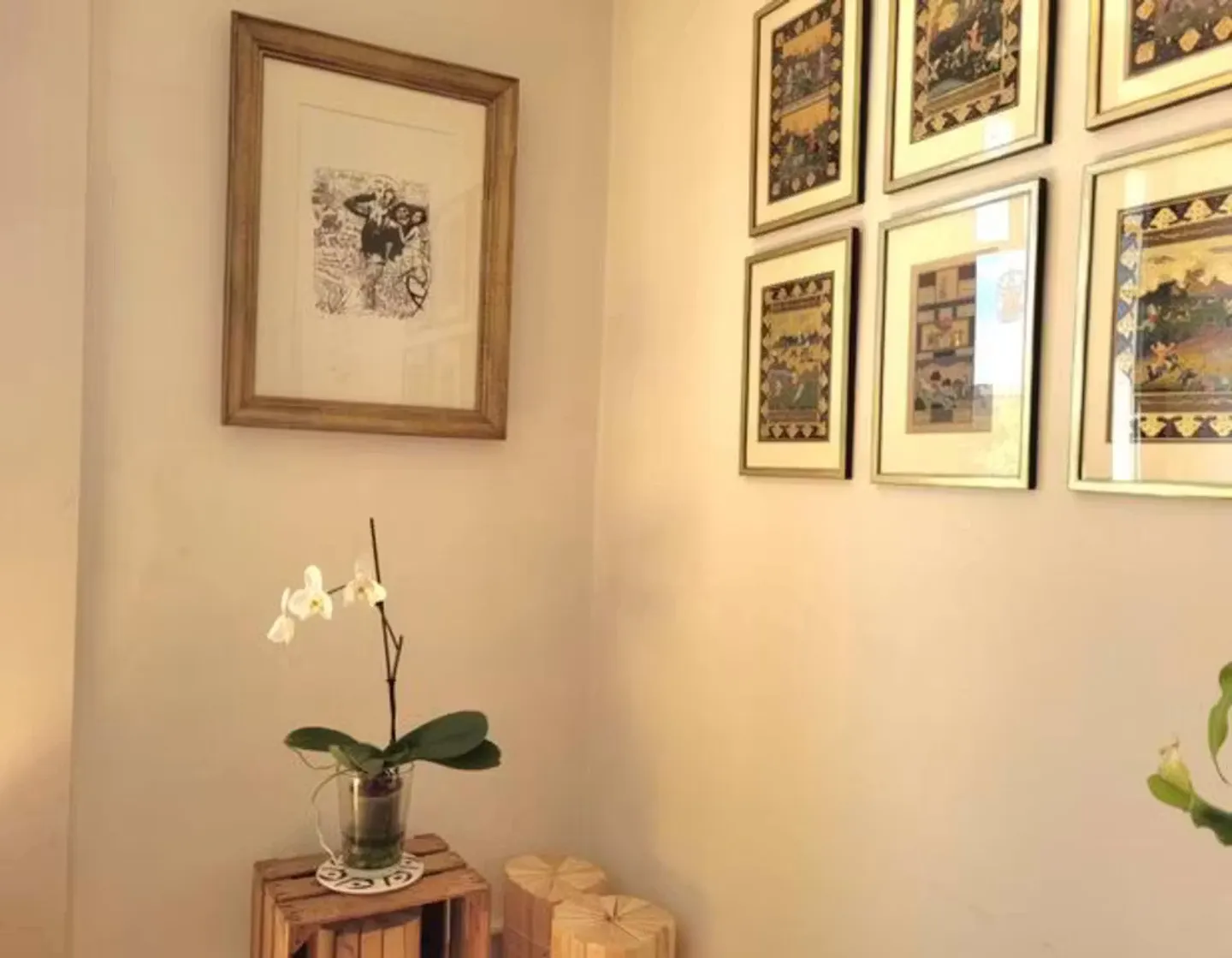 Charming Geneva Apartment - Photo 4 of 10