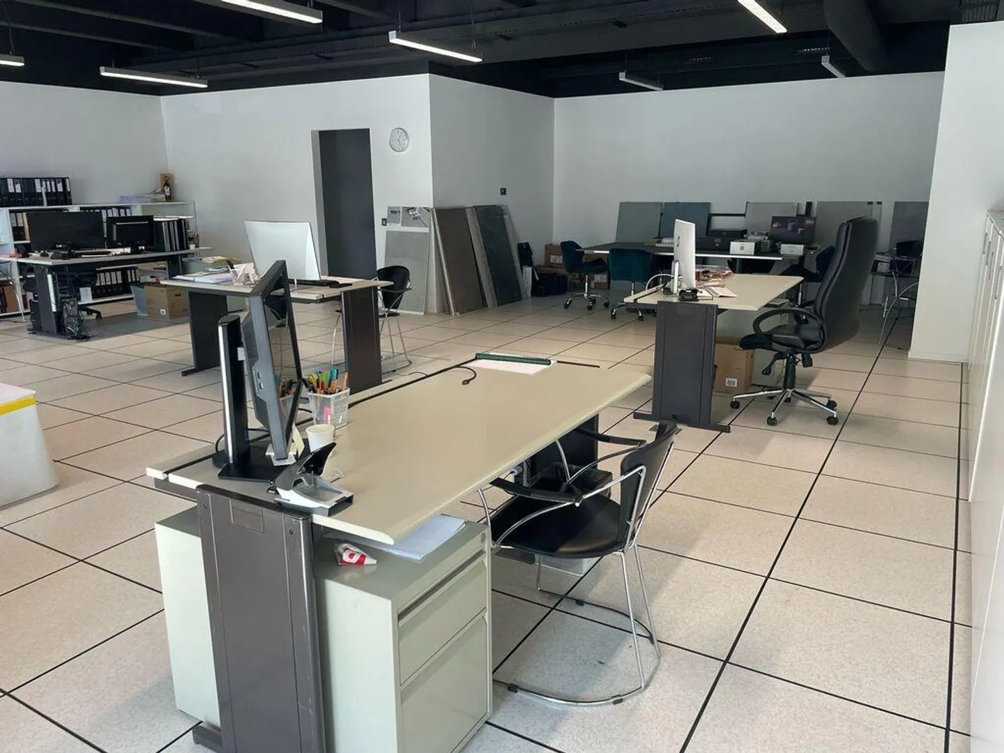 Ufficio Moderno in Posizione Strategica - Foto 3 di 7