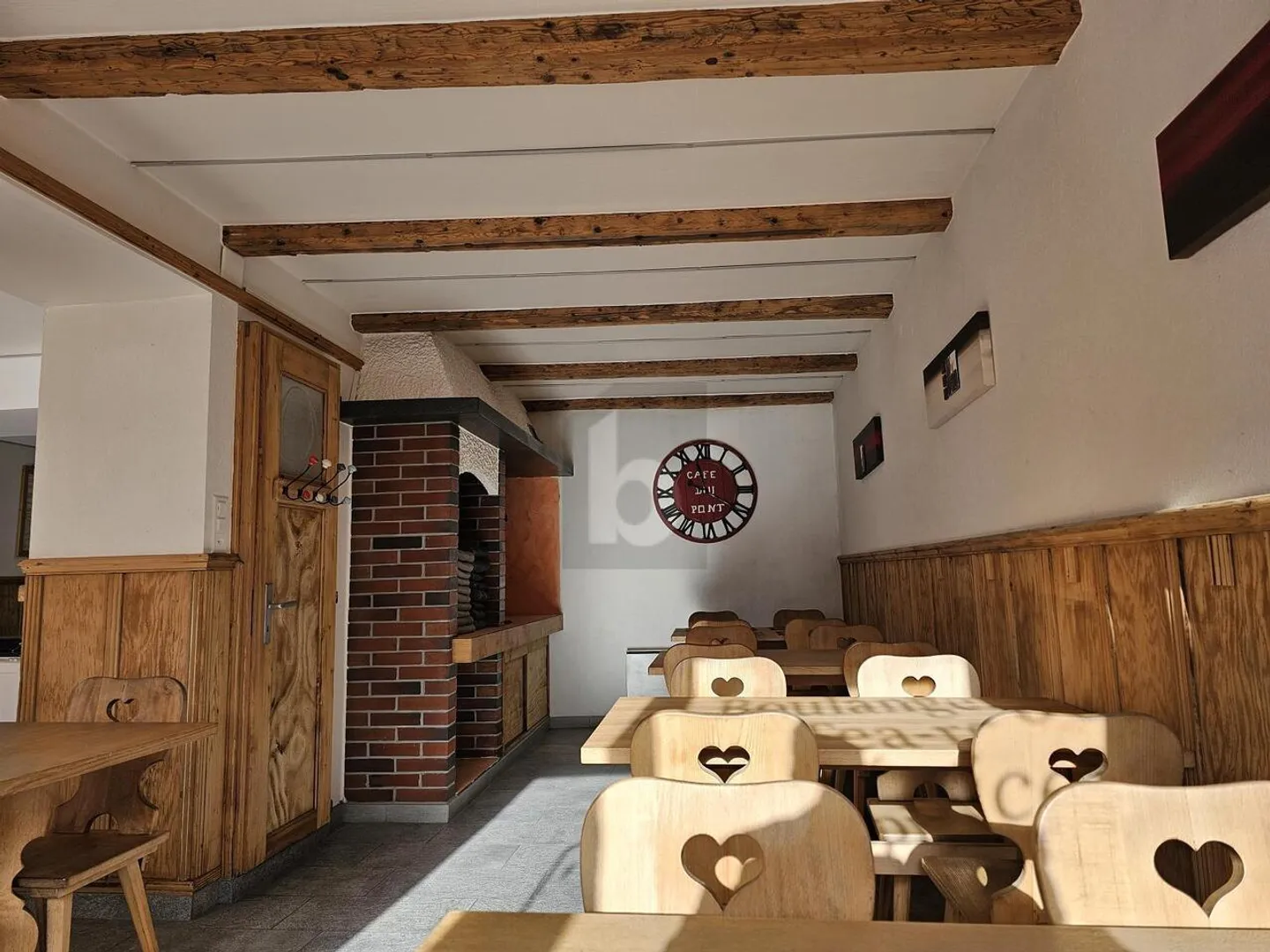 UNE OPPORTUNITÉ UNIQUE DANS UN CADRE CHALEUREUX - Photo 2 sur 6