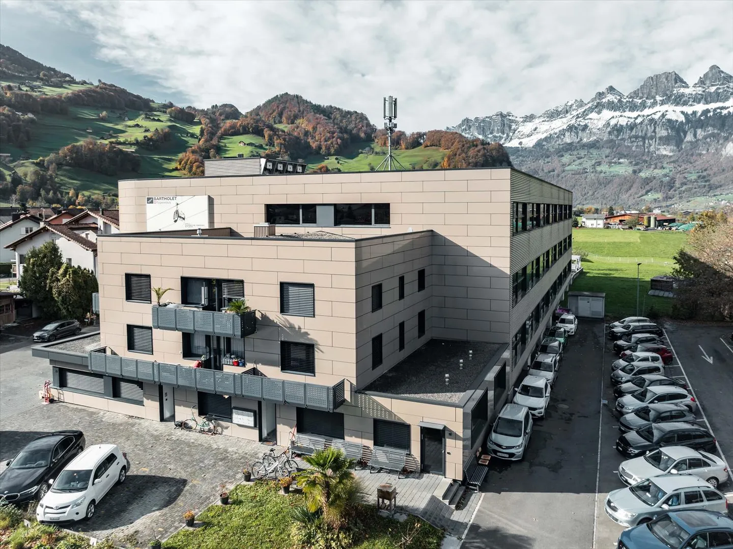 Attraktive Industrie- und Gewerbeflächen in Flums - Foto 2 von 11