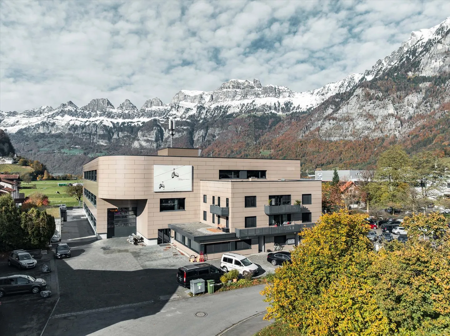 Attraktive Industrie- und Gewerbeflächen in Flums - Foto 4 von 11