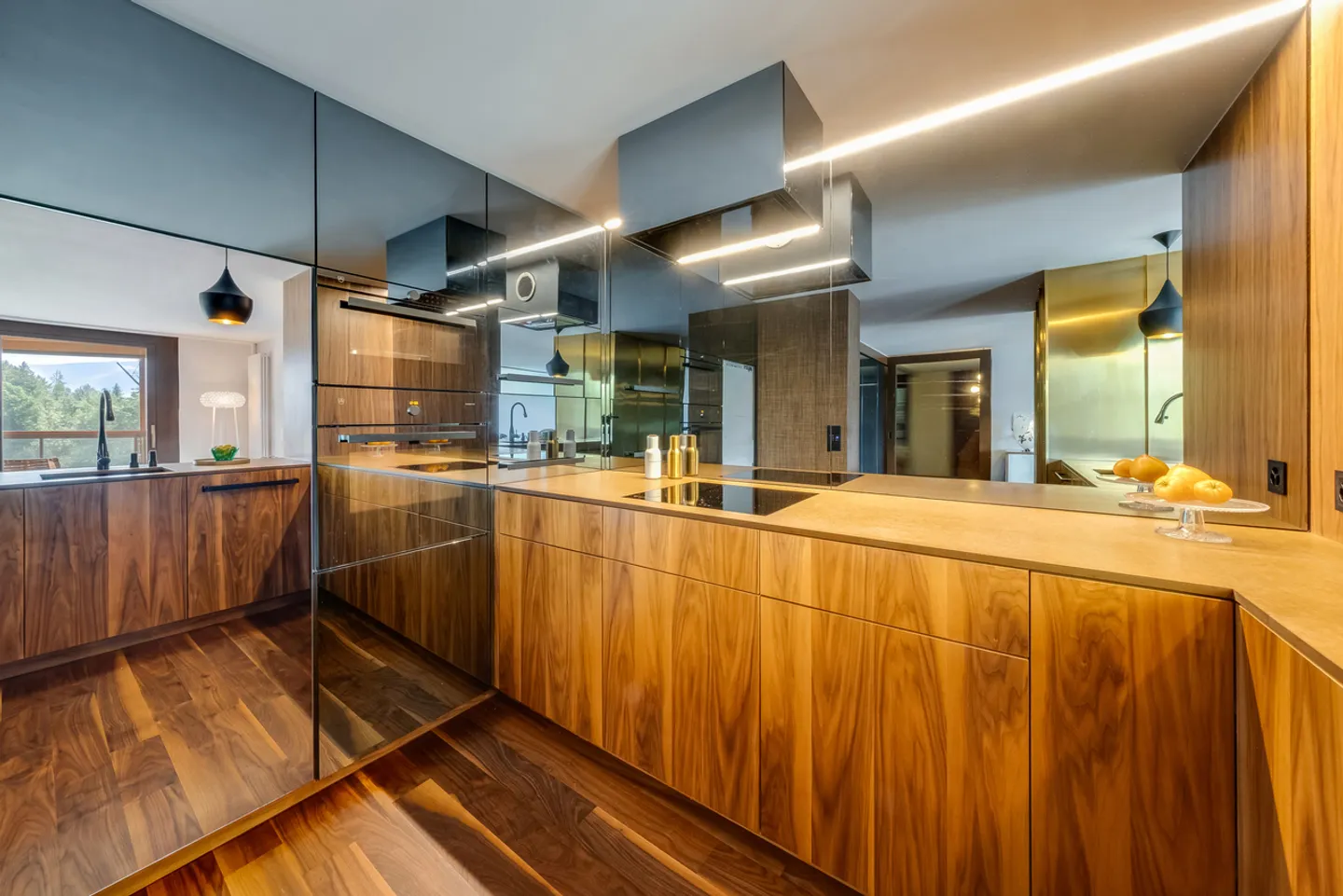 LUXURY APARTMENT - NEAR THE CENTER - PARKING - EXCLUSIVE - Photo 9 of 16