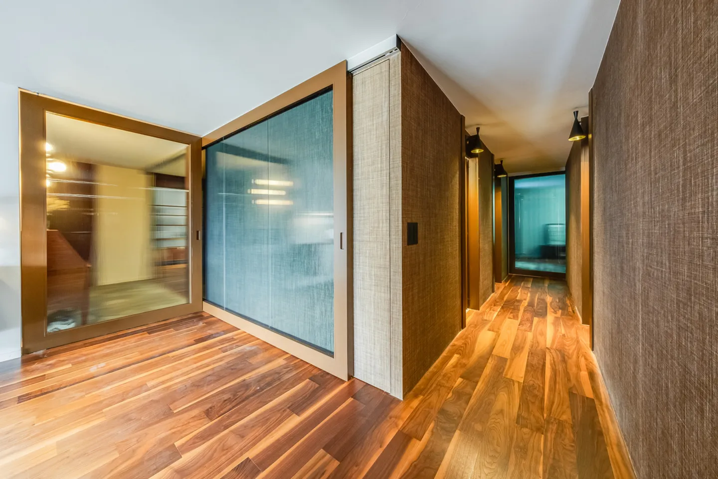 LUXURY APARTMENT - NEAR THE CENTER - PARKING - EXCLUSIVE - Photo 10 of 16