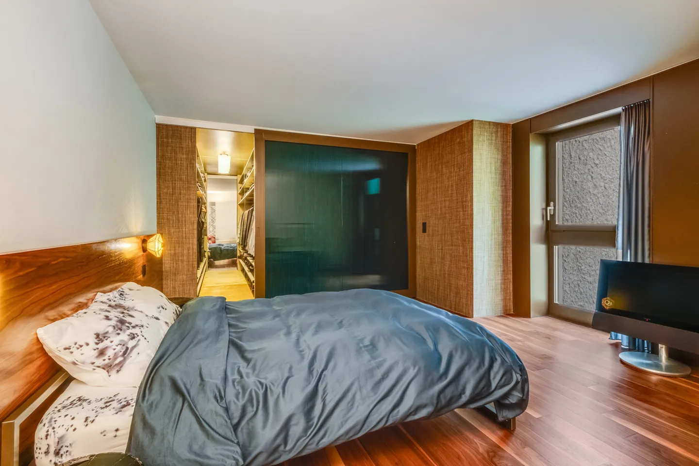 LUXURY APARTMENT - NEAR THE CENTER - PARKING - EXCLUSIVE - Photo 12 of 16