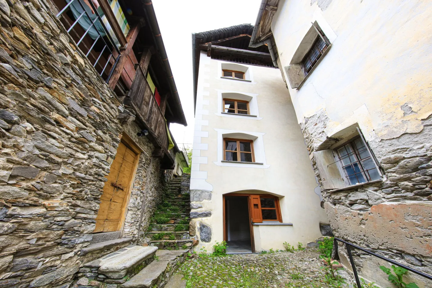 PRATO SORNICO - Charmante maison tessinoise avec vue sur la montagne - Photo 16 sur 17