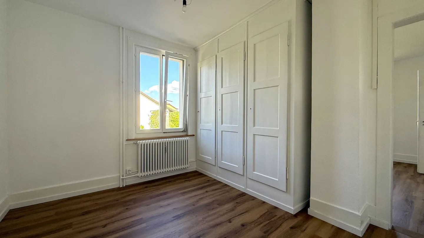 Zeitlos schön: Modern renovierte 4 Zimmer Altbauperle - Foto 4 von 11