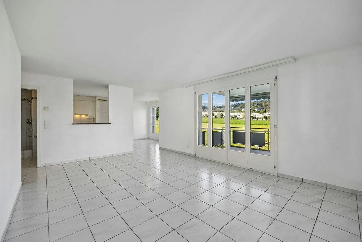 Wohnen mit Weitblick - attraktive 4.5-Zimmer-Wohnung - Photo 6 of 11