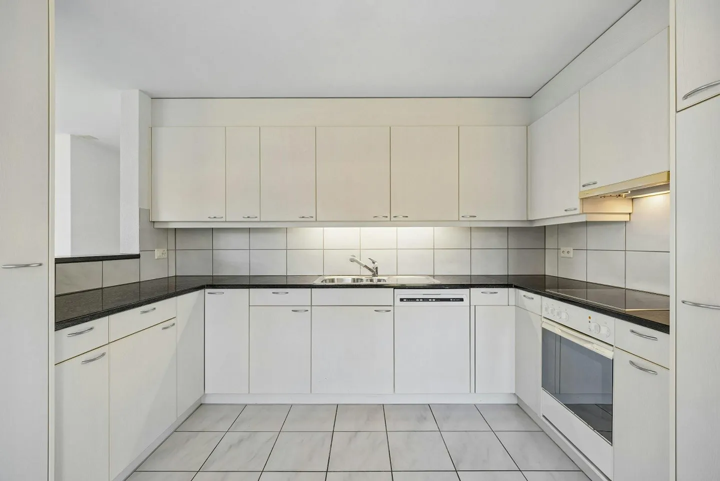 Wohnen mit Weitblick - attraktive 4.5-Zimmer-Wohnung - Photo 7 of 11