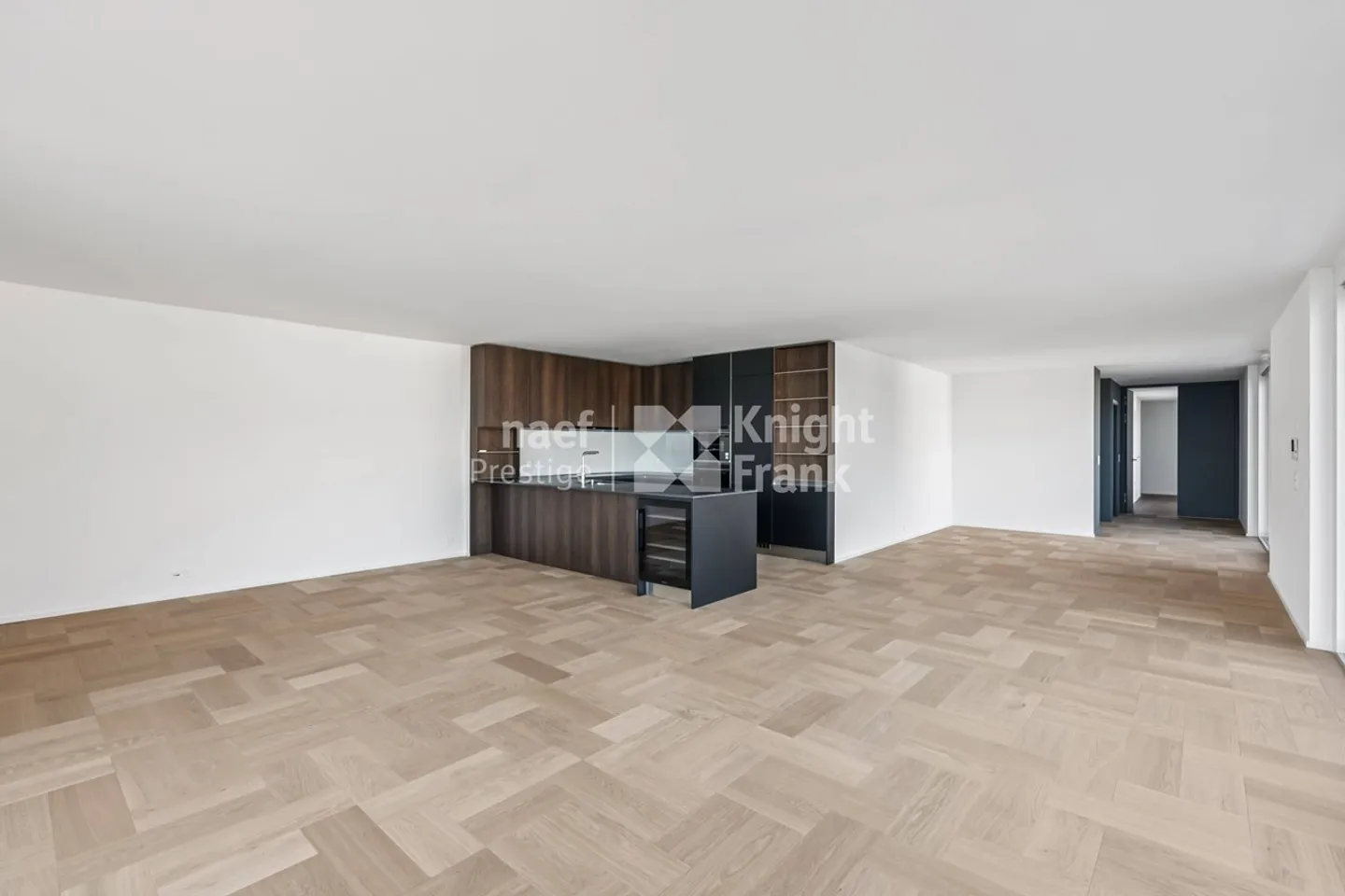 Appartamento moderno con terrazza - Foto 2 di 9